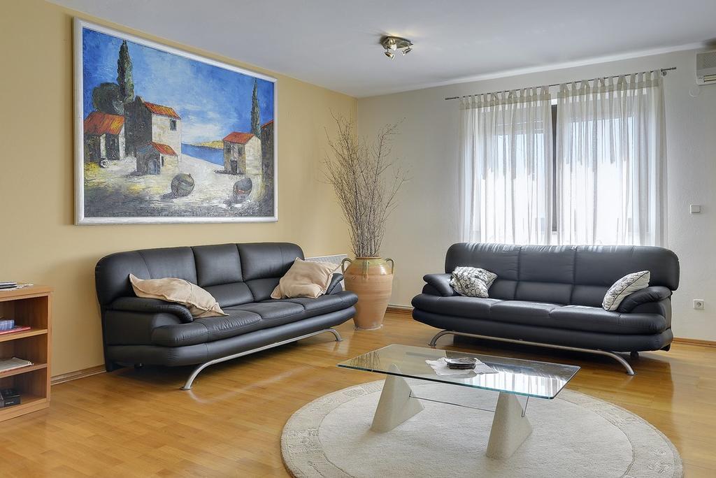 Holiday Home Lorena Premantura Exterior foto