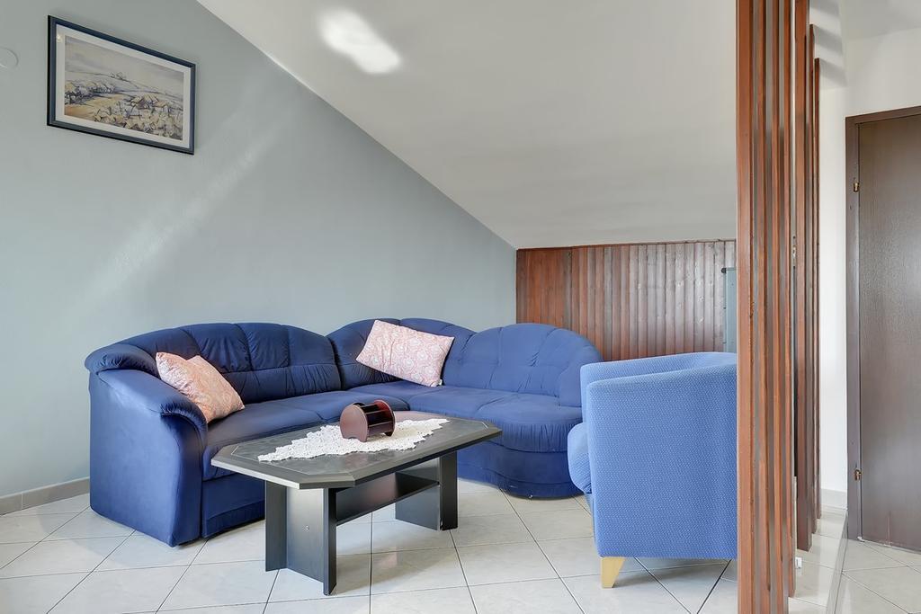 Holiday Home Lorena Premantura Exterior foto