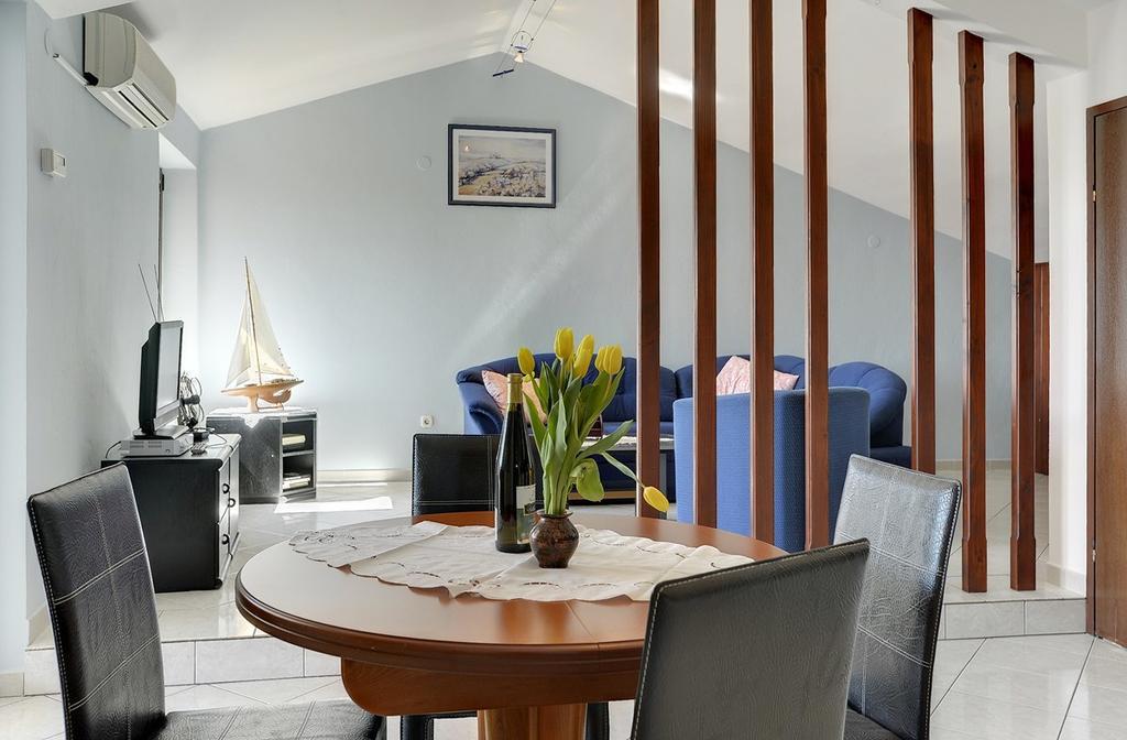 Holiday Home Lorena Premantura Exterior foto