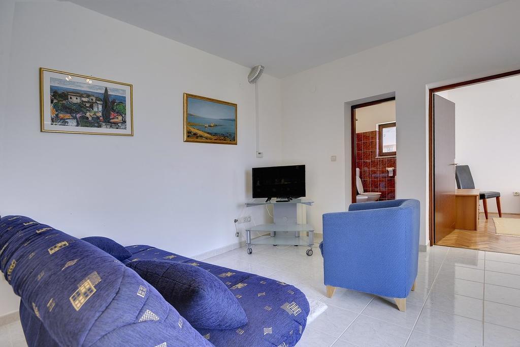 Holiday Home Lorena Premantura Exterior foto